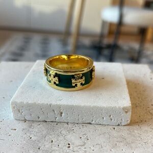 TORY BURCH Gold and Green Enamel Ring